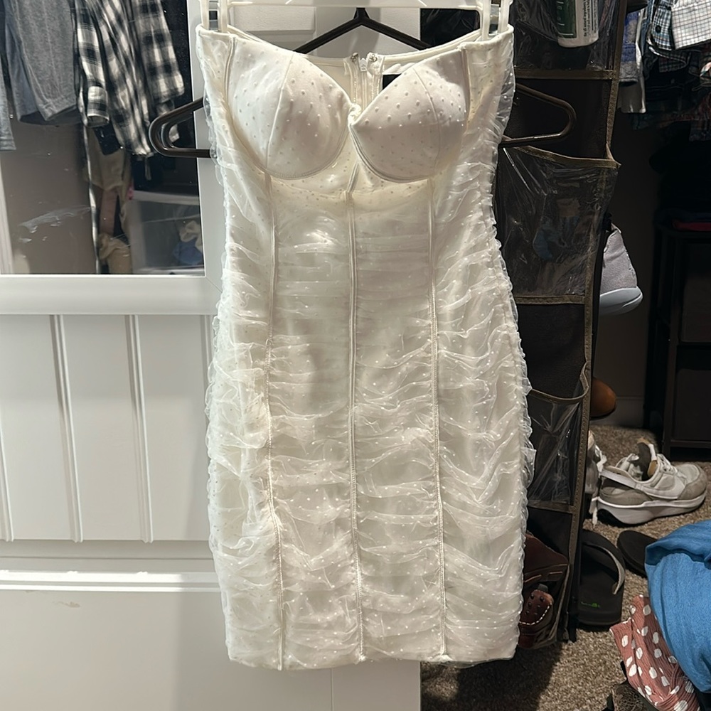 Lulus white strapless dress
